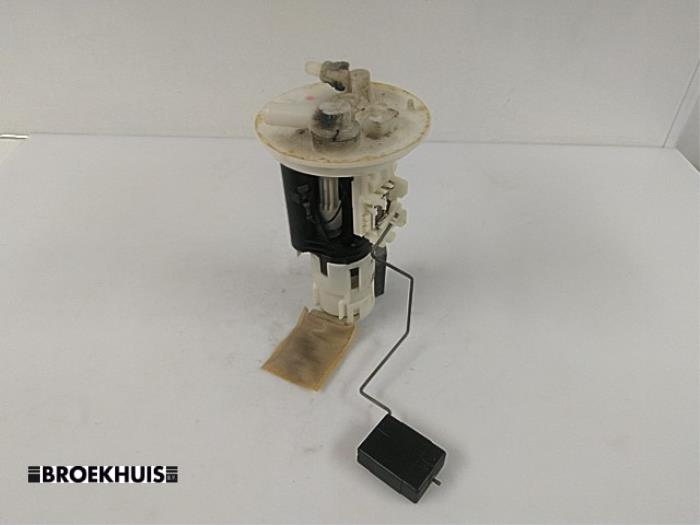 Usagé Pompe à carburant Daihatsu Sirion/Storia (M1) 1.0 12V Prix € 20,00 Règlement à la marge proposé par Autobedrijf Broekhuis B.V.