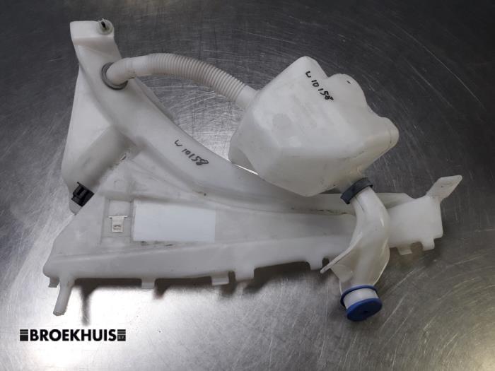 Volvo C30 Front windscreen washer reservoirs stock