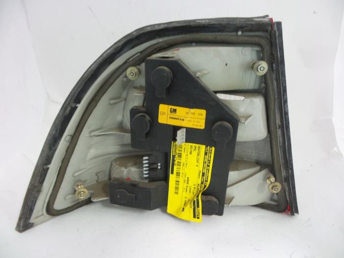 Taillight, right from a Opel Vectra B (36) 1.7 TD 1996