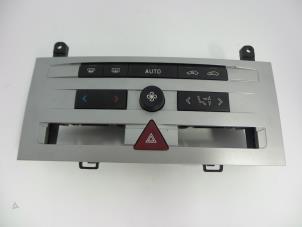 Used Heater control panel Peugeot 407 SW (6E) 2.0 HDiF 16V Price € 40,00 Margin scheme offered by Autobedrijf Broekhuis B.V.