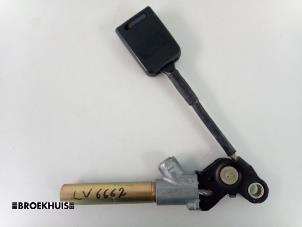 Used Seatbelt tensioner, left Citroen Xsara (N1) 1.4i X,SX Price € 15,00 Margin scheme offered by Autobedrijf Broekhuis B.V.