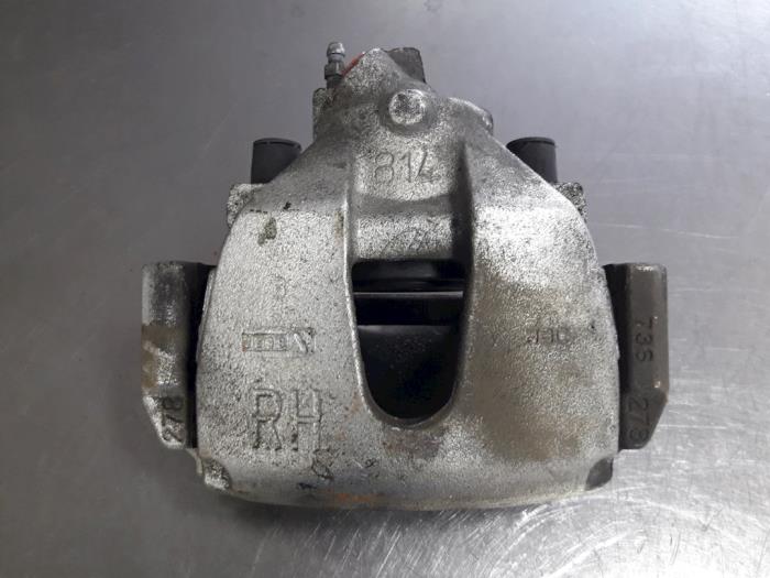 Gebrauchte Bremszange rechts vorne Volvo C30 (EK/MK) 1.6 D 16V Preis € 15,00 Margenregelung angeboten von Autobedrijf Broekhuis B.V.