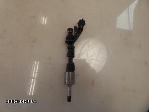 Used Injector (petrol injection) Volvo V60 I (FW/GW) 1.6 T3 16V Price € 40,00 Margin scheme offered by Autobedrijf Broekhuis B.V.