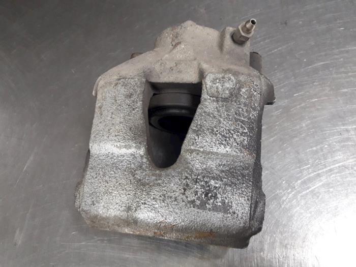 Gebrauchte Bremszange links vorne Volkswagen Golf IV Variant (1J5) 1.9 TDI 100 Preis € 15,00 Margenregelung angeboten von Autobedrijf Broekhuis B.V.