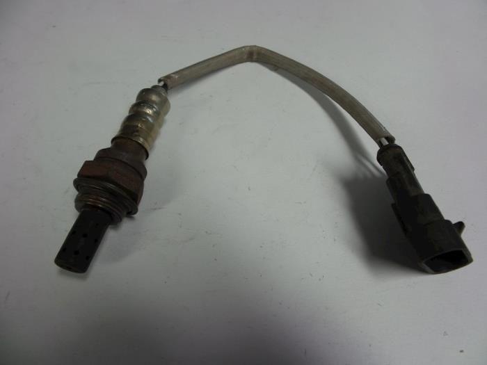 Usados Sonda Lambda Fiat Stilo (192A/B) 1.8 16V Precio € 10,00 Norma de margen ofrecido por Autobedrijf Broekhuis B.V.