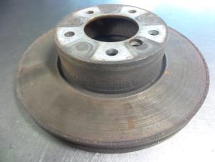 Used Front brake disc BMW 3 serie (E90) 318d 16V Price € 25,00 Margin scheme offered by Autobedrijf Broekhuis B.V.