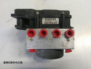 ABS-pump från en Renault Twingo (C06) 1.2 2007