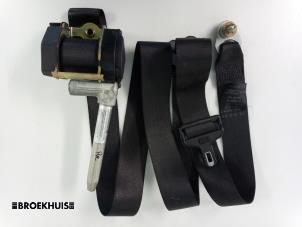 Used Front seatbelt, right Mercedes 190 D (W201) 2.0 D Price € 40,00 Margin scheme offered by Autobedrijf Broekhuis B.V.