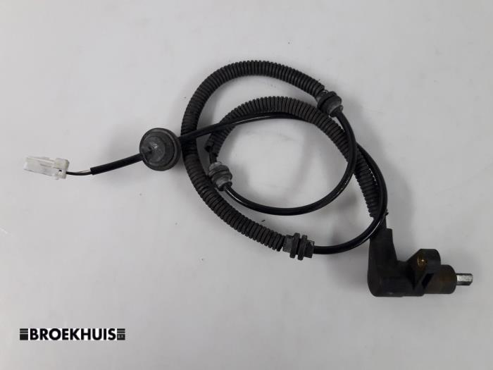 Begagnade ABS-sensor Kia Rio (DC22/24) 1.5 16V Pris € 10,00 Marginaltabell erbjuds av Autobedrijf Broekhuis B.V.