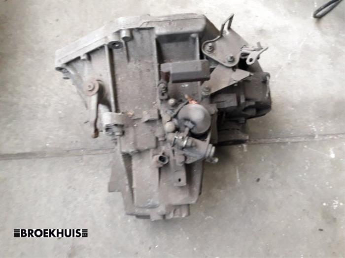 Gebrauchte Getriebe Alfa Romeo 145 (930A) 1.9 JTD Preis auf Anfrage angeboten von Autobedrijf Broekhuis B.V.