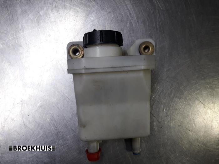 Begagnade Styrservotank Lancia Delta (836) 1.8 16V VVT HPE Pris € 5,00 Marginaltabell erbjuds av Autobedrijf Broekhuis B.V.