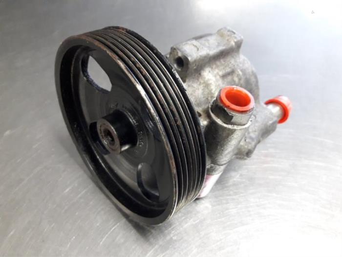 Usagé Pompe de direction Renault Laguna II (BG) 2.0 16V IDE Prix € 50,00 Règlement à la marge proposé par Autobedrijf Broekhuis B.V.