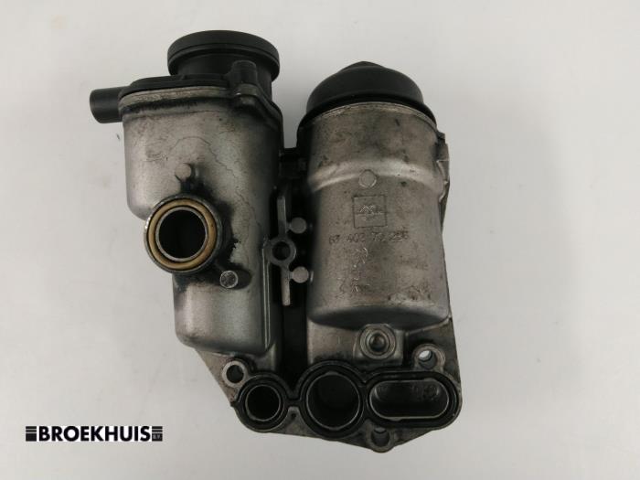 Gebrauchte Ölfiltergehäuse Volvo XC90 I 2.4 D5 20V Preis € 40,00 Margenregelung angeboten von Autobedrijf Broekhuis B.V.