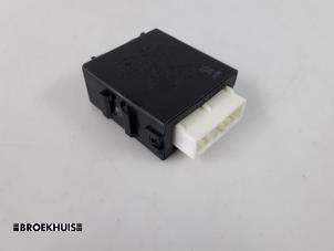 Gebrauchte Scheibenwischer Modul Toyota iQ 1.0 12V VVT-i Preis € 15,00 Margenregelung angeboten von Autobedrijf Broekhuis B.V.
