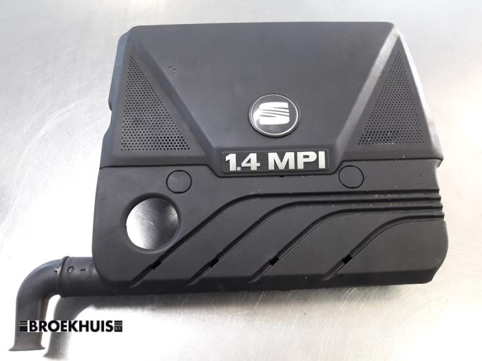 Begagnade Luftfilterhus Seat Ibiza II (6K1) 1.4 Pris € 15,00 Marginaltabell erbjuds av Autobedrijf Broekhuis B.V.