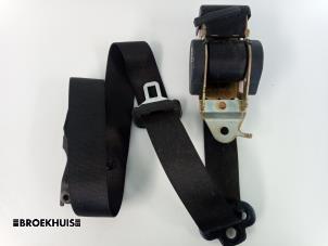 Used Front seatbelt, left BMW 3 serie (E36/4) 318i Price € 15,00 Margin scheme offered by Autobedrijf Broekhuis B.V.