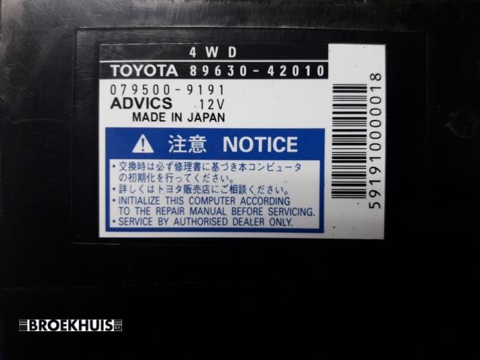 Ordenadores ESP de un Toyota RAV4 (A3) 2.2 D-CAT 16V 4x4 2006