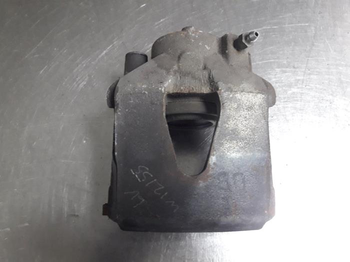 Gebrauchte Bremszange links vorne Skoda Octavia Combi (1Z5) 1.6 TDI Greenline Preis € 15,00 Margenregelung angeboten von Autobedrijf Broekhuis B.V.