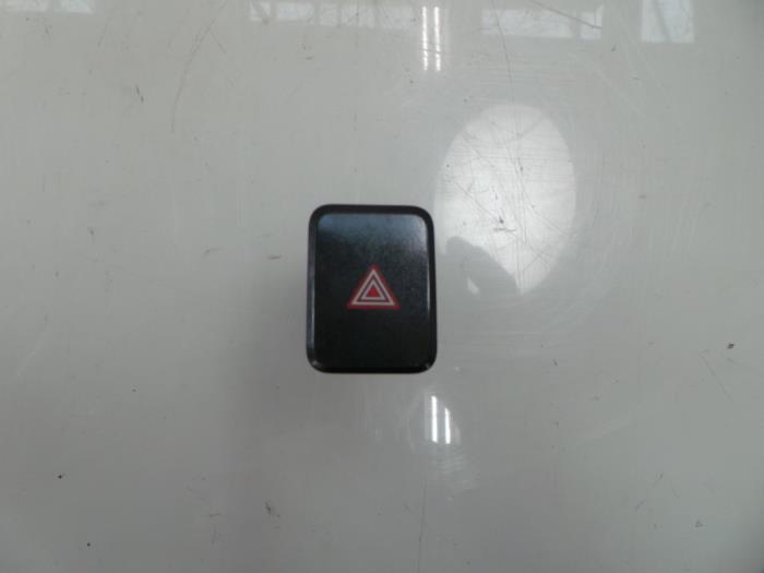 Interruptor de luz de pánico de un Toyota Auris Touring Sports (E18) 1.8 16V Hybrid 2013