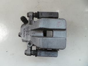 Used Rear brake calliper, right Toyota RAV4 (A4) 2.0 16V VVT-i 4x4 Price € 35,00 Margin scheme offered by Autobedrijf Broekhuis B.V.