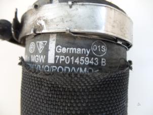 Intercooler Schlauch van een Volkswagen Touareg (7PA/PH) 3.0 TDI V6 24V BlueMotion Technology SCR 2015