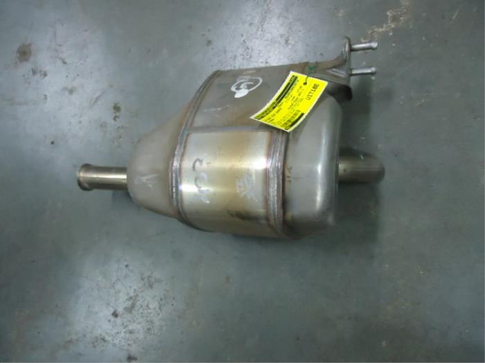 Gebrauchte Auspuff Enddämpfer Hyundai i10 (F5) 1.2i 16V Preis € 35,00 Margenregelung angeboten von Autobedrijf Broekhuis B.V.