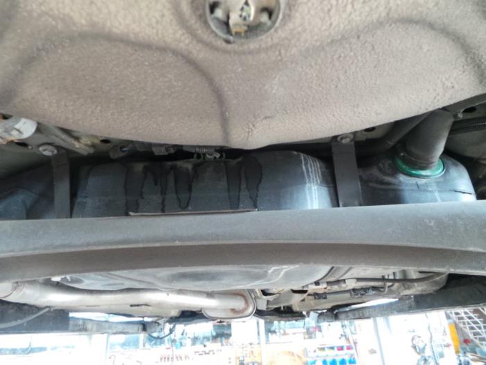 Begagnade Tank Opel Corsa E 1.0 SIDI Turbo 12V Pris € 125,00 Marginaltabell erbjuds av Autobedrijf Broekhuis B.V.