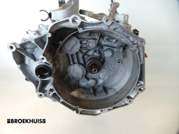 Usagé Boîte de vitesse Opel Corsa E 1.0 SIDI Turbo 12V Prix sur demande proposé par Autobedrijf Broekhuis B.V.
