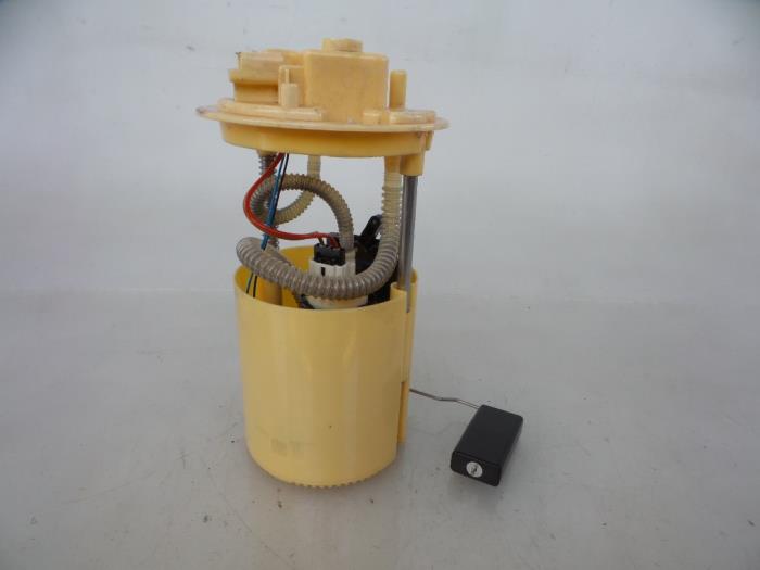 Usagé Pompe d'injection Opel Corsa D 1.3 CDTi 16V ecoFLEX Prix € 30,00 Règlement à la marge proposé par Autobedrijf Broekhuis B.V.