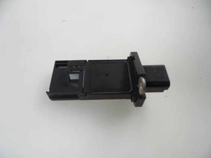 Air mass meter from a Volvo V70 (BW) 2.0 D 16V 2009