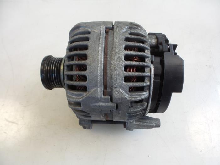 Dynamo Audi A4 2.0 TDI 16V - 03G903016E CAGA BOSCH