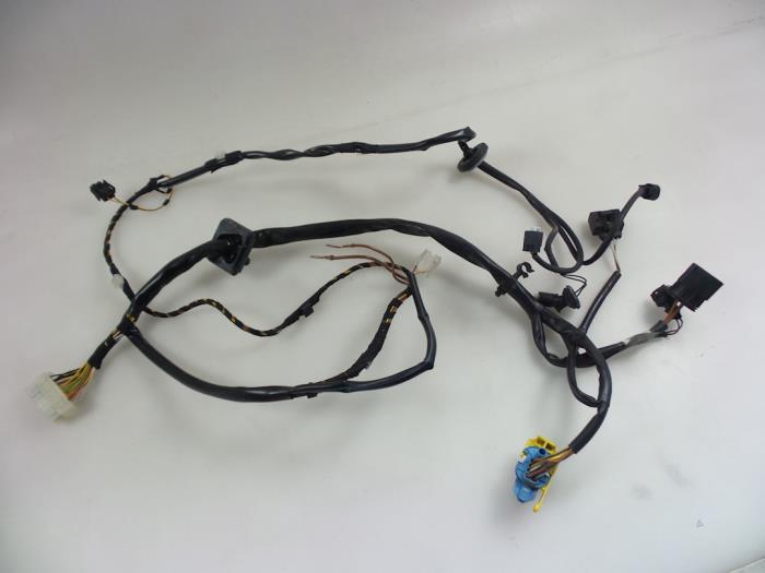 Begagnade Kablage Porsche 911 (996) 3.4 Carrera 4 24V Pris € 75,00 Marginaltabell erbjuds av Autobedrijf Broekhuis B.V.