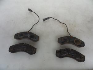 Used Front brake pad Iveco New Daily III 35C13V,S13V Price € 15,00 Margin scheme offered by Autobedrijf Broekhuis B.V.