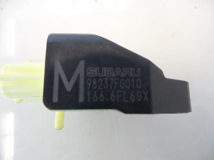 Airbag sensor from a Subaru Forester (SH) 2.0D 2011