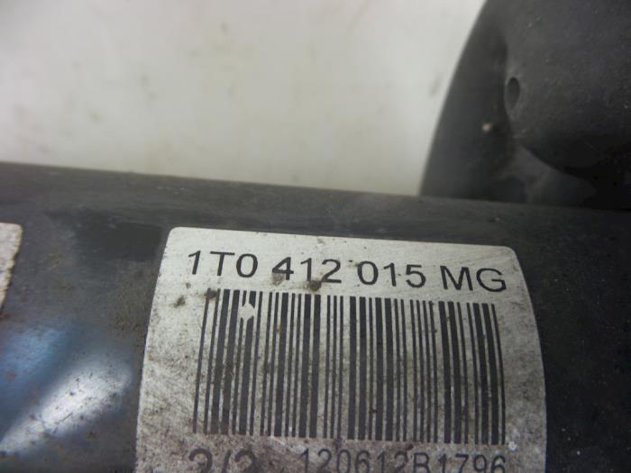 Barre amortisseur avant gauche d'un Skoda Octavia Combi (1Z5) 1.8 TSI 16V 2012