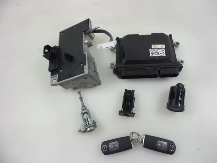 Used Injection computer Mazda 2 (DJ/DL) 1.5 SkyActiv-G 90 Price € 200,00 Margin scheme offered by Autobedrijf Broekhuis B.V.