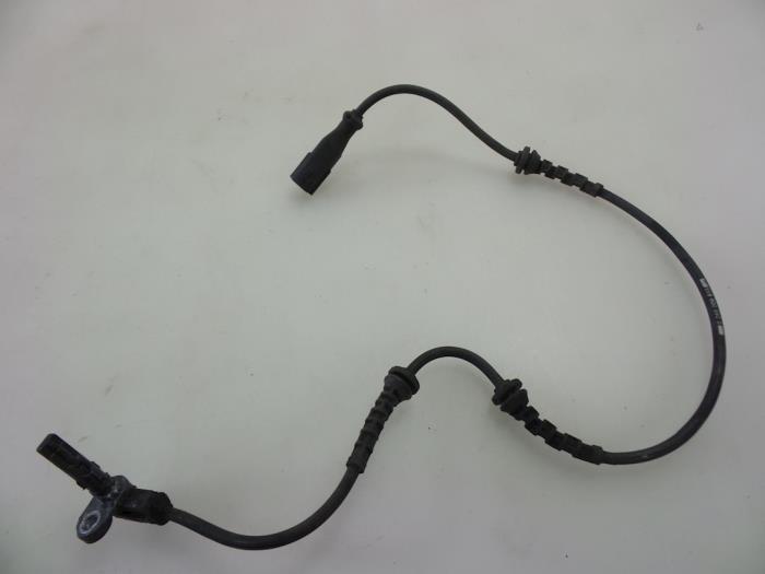 Begagnade ABS-sensor Renault Espace (RFCJ) 1.6 Tce 200 EDC Pris € 20,00 Marginaltabell erbjuds av Autobedrijf Broekhuis B.V.