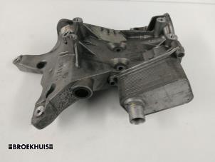 Begagnade Oljefilterhus Volkswagen Tiguan (5N1/2) 2.0 TSI 16V 4Motion Pris € 40,00 Marginaltabell erbjuds av Autobedrijf Broekhuis B.V.