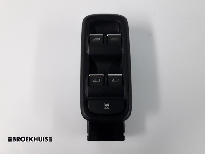 Usados Interruptor de ventanilla eléctrica Ford EcoSport (JK8) 1.5 Ti-VCT 16V Precio € 50,00 Norma de margen ofrecido por Autobedrijf Broekhuis B.V.