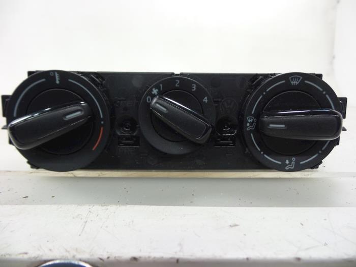 Panel de control de calefacción de un Volkswagen Up! (121) 1.0 12V 60 2014