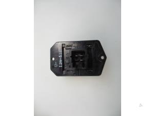 Used Heater resistor Toyota Hi-lux IV 2.5 D4-D 16V Price € 24,20 Inclusive VAT offered by Autobedrijf Broekhuis B.V.