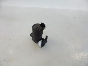 Used Windscreen washer pump Ford S-Max (GBW) 2.0 TDCi 16V 140 Price € 7,50 Margin scheme offered by Autobedrijf Broekhuis B.V.