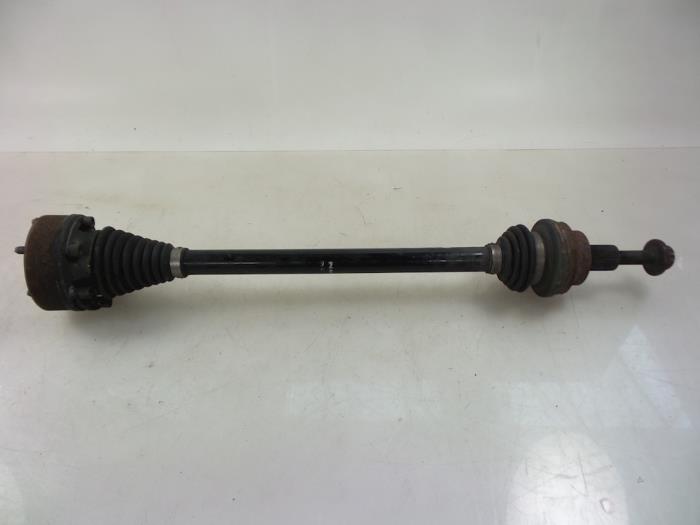 Gebrauchte Antriebswelle links hinten Volkswagen Golf VI (5K1) 2.0 TSI R 16V 4Motion Preis € 45,00 Margenregelung angeboten von Autobedrijf Broekhuis B.V.