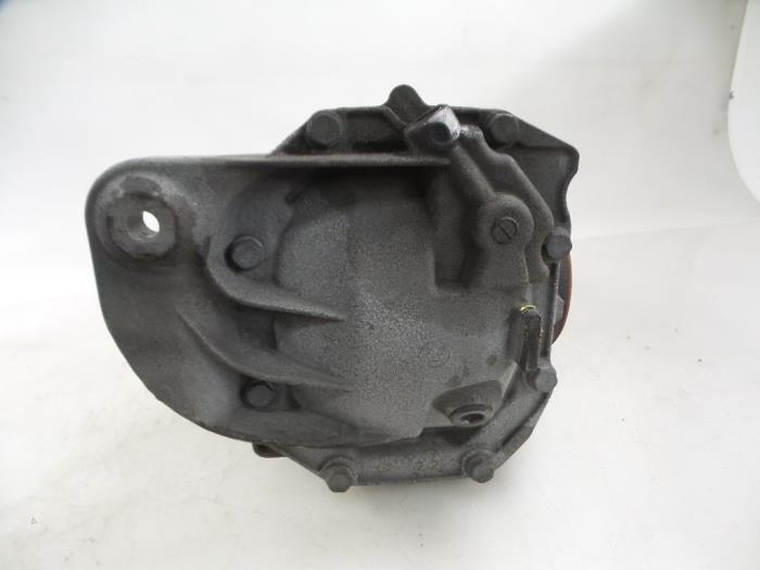 Rear differential from a BMW X4 (F26) xDrive30d 24V 2015