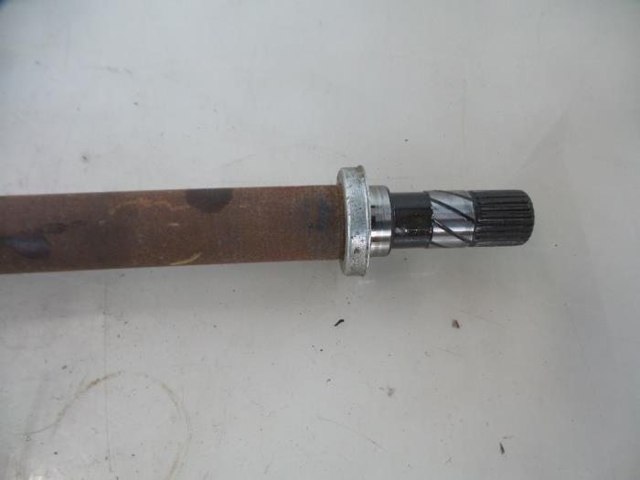 Front drive shaft, right from a Renault Clio IV Estate/Grandtour (7R) 1.5 Energy dCi 90 FAP 2015