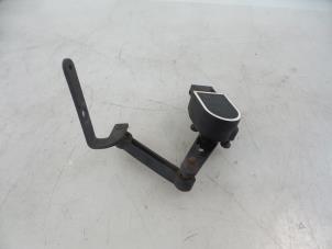 Used Rear suspension height controller, left Mercedes ML III (166) 3.0 ML-350 BlueTEC V6 24V 4-Matic Price € 20,00 Margin scheme offered by Autobedrijf Broekhuis B.V.
