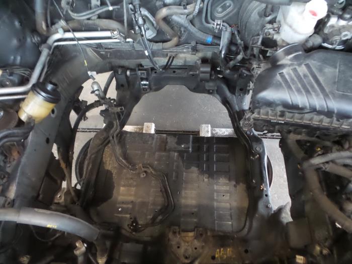 Usados Subchasis Hyundai Tucson (JM) 2.0 CRDi VGT 16V 4x2 Precio € 125,00 Norma de margen ofrecido por Autobedrijf Broekhuis B.V.