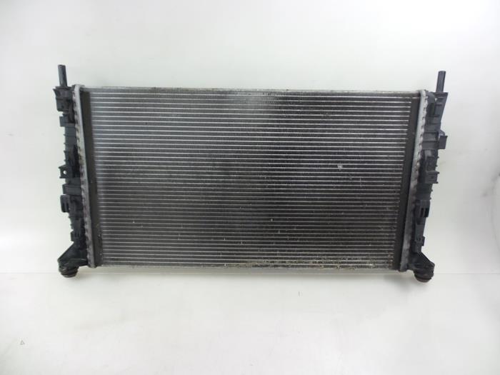 Usagé Radiateur Ford Focus C-Max 1.8 16V Prix € 25,00 Règlement à la marge proposé par Autobedrijf Broekhuis B.V.