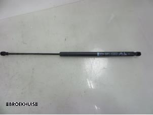 Used Rear gas strut, left Mitsubishi Space Star (A0) 1.0 12V Price € 15,00 Margin scheme offered by Autobedrijf Broekhuis B.V.