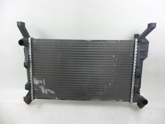 Gebrauchte Kühler Mercedes A (W169) 1.5 A-150 3-Drs. Preis € 40,00 Margenregelung angeboten von Autobedrijf Broekhuis B.V.